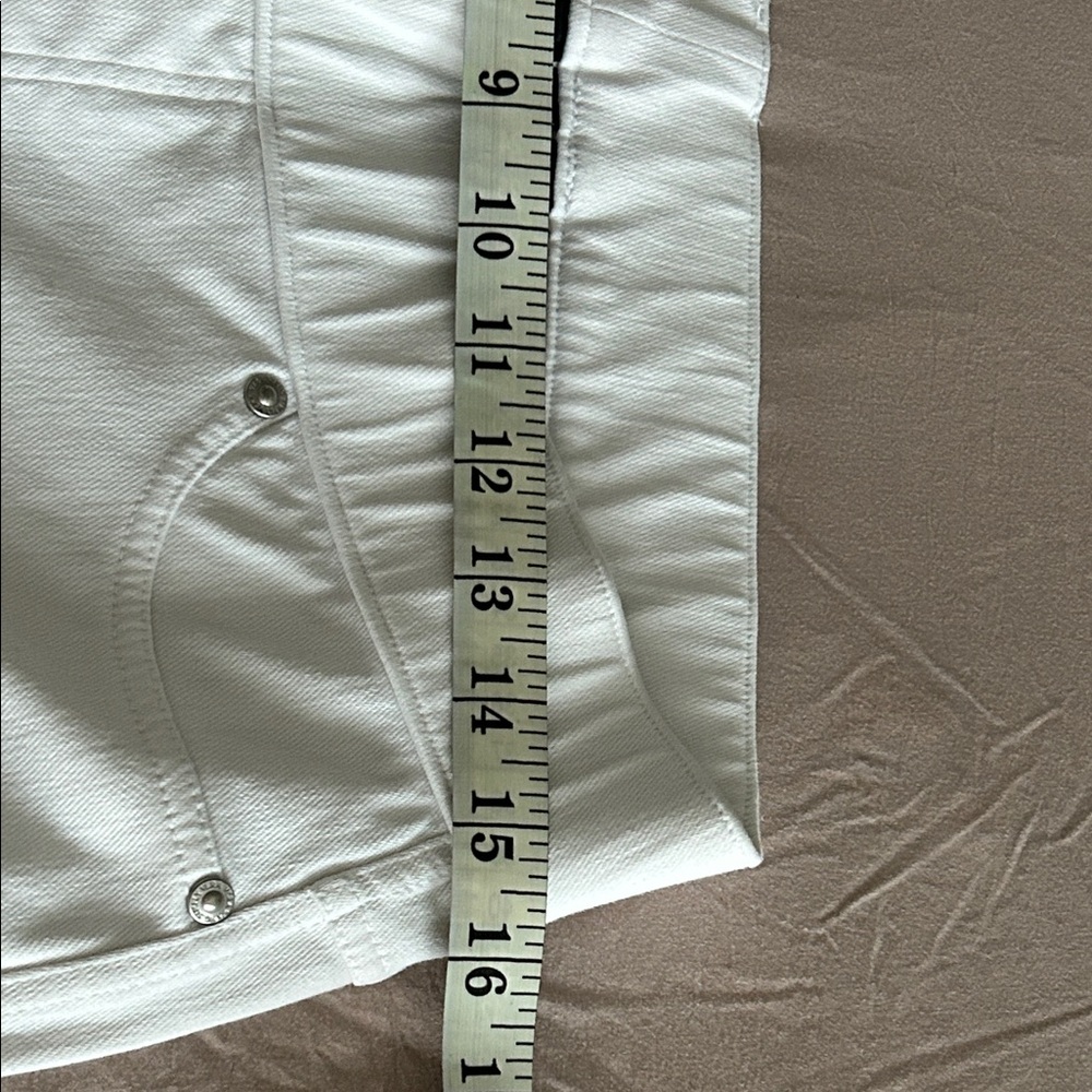 Simply Vera White Jeans - Picture 4 of 12
